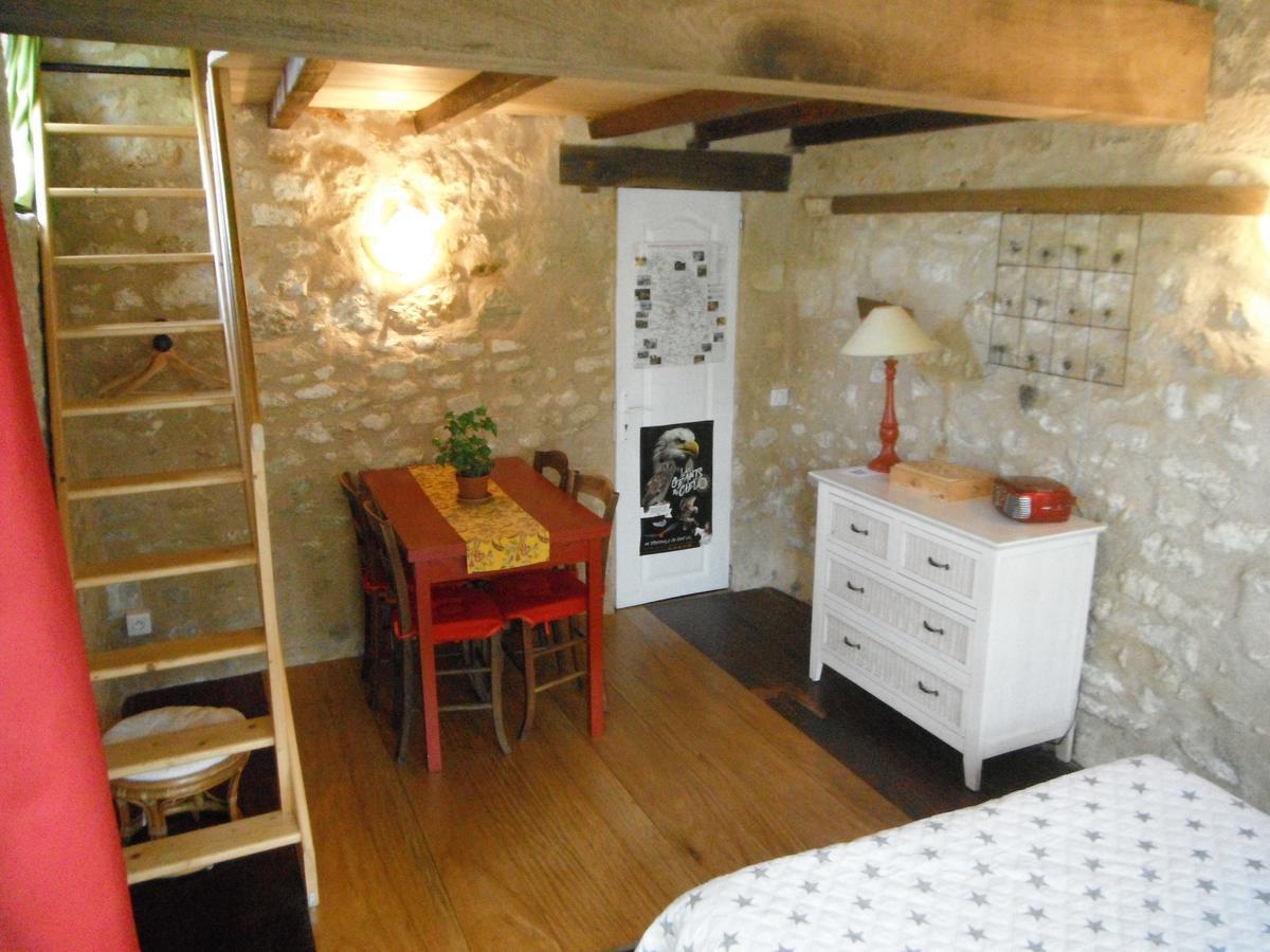 שוביני La Maison Rouge מראה חיצוני תמונה